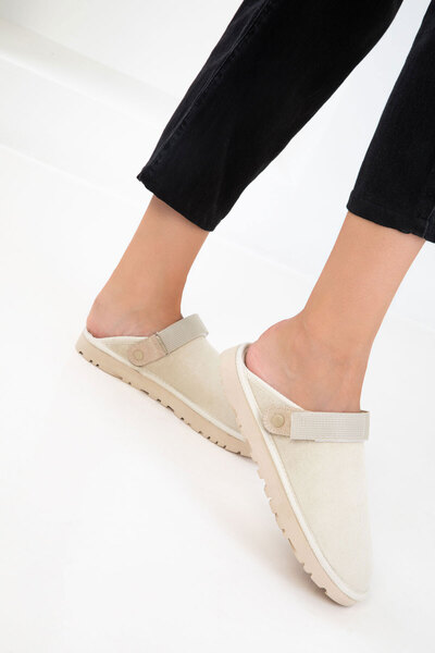 SOHO Γυναικείες παντόφλες μπεζ σουέντ 20882