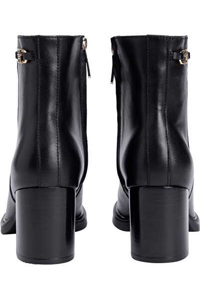 Tommy Hilfiger ΔΕΡΜΑΤΙΝΟ ΜΠΟΤΑΚΙ ΜΕ ΣΤΑΚΕΝΤΑ ΤΑΚΟΥΝΙΑ