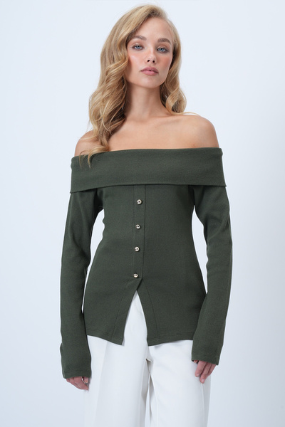 Trend Alaçatı Stili Khakifarbene Damen-Strickbluse mit Madonna-Kragen und Schlitz vorne, Alc-X14527