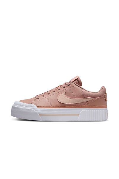 Nike رفع إرث المحكمة