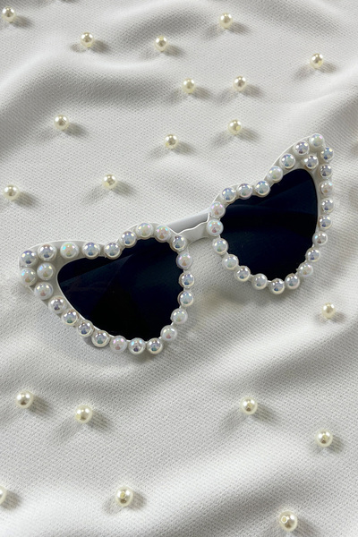 ZEYMERADE Beyaz Janjanlı İncili Kalpli Gelin Gözlük, Bride Akım After Parti Düğün Kına Eğlence Gözlüğü