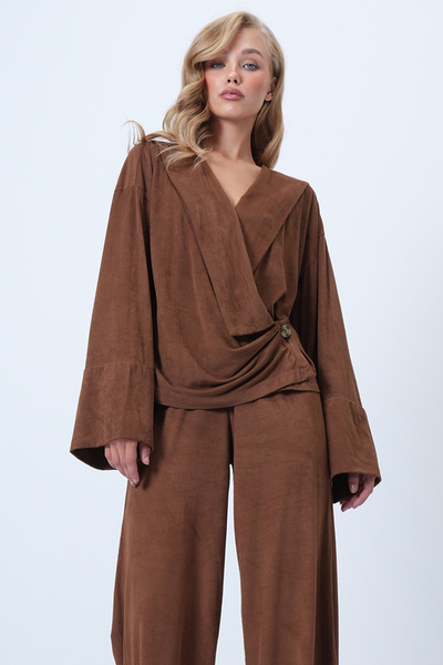 Trend Alaçatı Stili Women's Tan Double Breasted V-Neck Wide Cut Tarasim Suede Blouse and Pants Set Alc-X14584