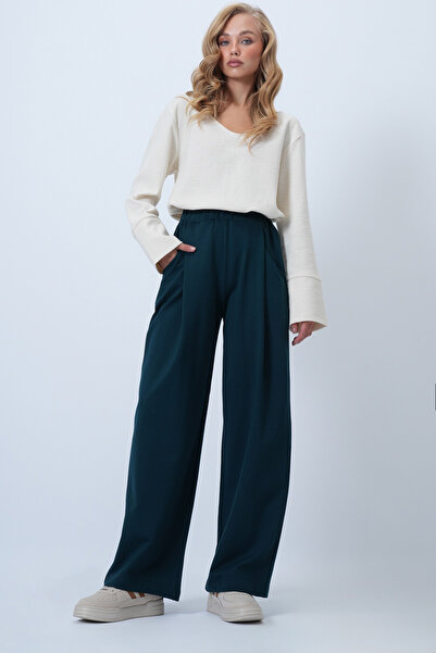 Trend Alaçatı Stili Kadın Petrol Yeşili Pile Detaylı Örme Palazzo Pantolon ALC-X14535