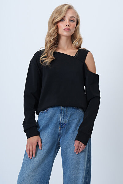 Trend Alaçatı Stili Women's Black Asymmetrical Cut Shoulder Band Detailed Knitted Blouse Alc-X14574