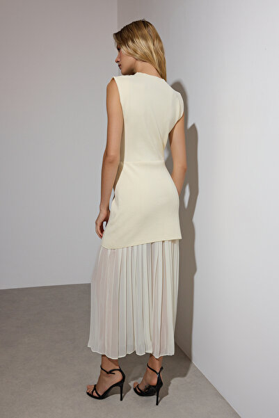 Trendyol Collection Limitált kiadású Ecru tüll díszítésű Maxi Knitwear hosszú ruha TWOAW26EL00100