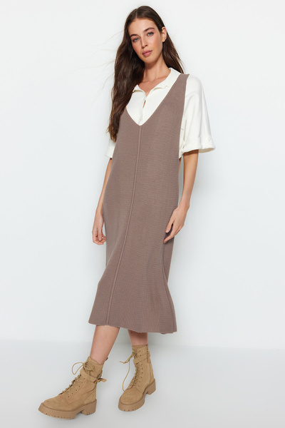 Trendyol Collection Πλεκτό φόρεμα Mink Maxi V Neck Gilet TWOAW24EL00011