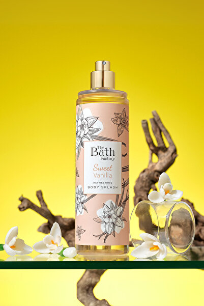 THE BATH FACTORY Sweet Vanilla Duş Jeli + Vücut Peelingi + Vücut Spreyi
