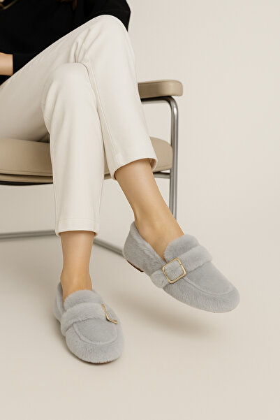 Beyond Жіночі сірі балетки з пухнастим верхом і пряжкою BYNDMJ003