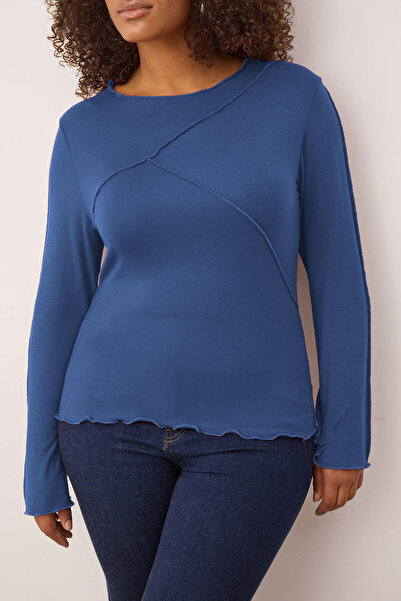 Trendyol Curve Indigo Viscose/Soft Fabric Ribbed Detail Spanish Sleeve Knitted Plus Size Blouse Tbbaw26Af00017