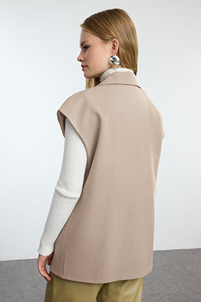 Trendyol Modest Beige Double Breasted Closure Buckle Accessory Woven Fabric Vest Tctaw25Yl00004