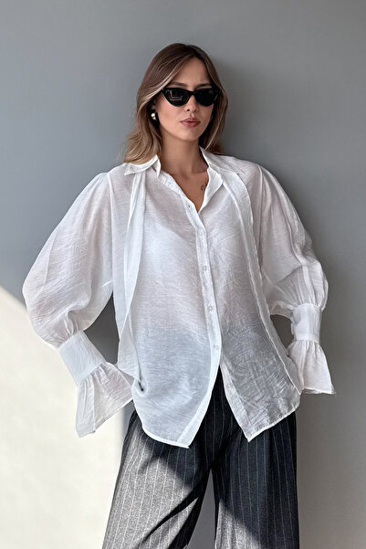 Trendyol Collection Weißes Boho-Hemd mit Schnürdetail, leicht transparent, weicher Griff, TWOAW26GO00111