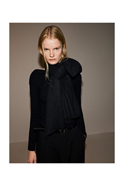 LEFTIES Women's Fringed Plain Scarf