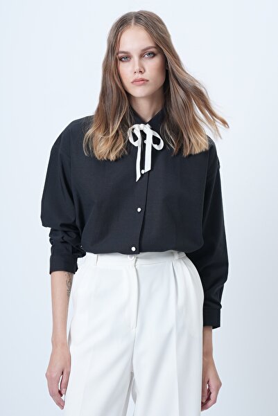 Trend Alaçatı Stili Women's Black Velvet Ribbon Detailed Contrast Buttoned Oversize Woven Shirt Alc-X14563
