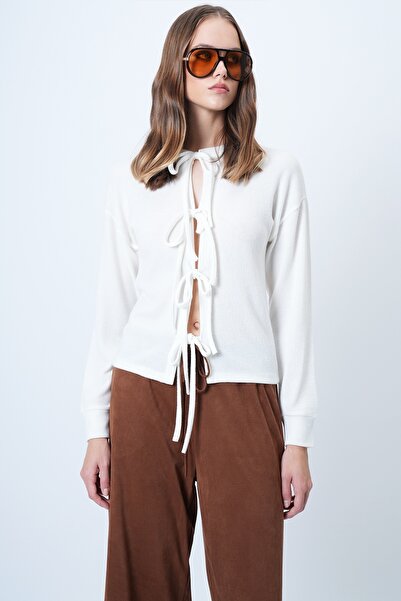 Trend Alaçatı Stili Women's White Crew Neck Bow Tie Front Knit Cardigan Alc-X14612