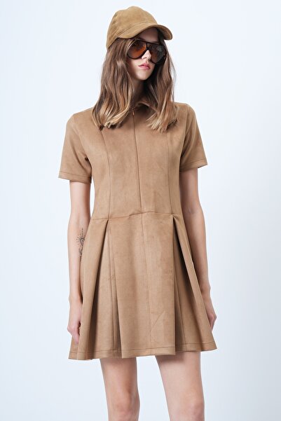 Trend Alaçatı Stili Kadın Bej Pile Detaylı Süet Mini Elbise ALC-X14630