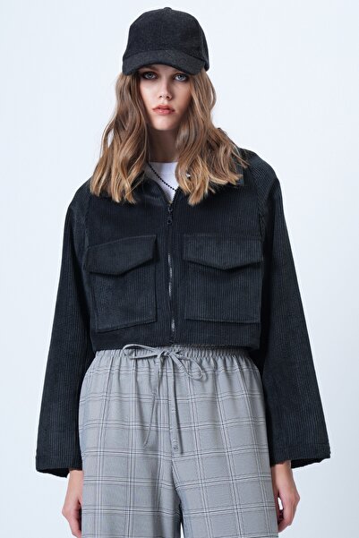 Trend Alaçatı Stili Women's Black Double Pocket Raglan Sleeve Velvet Jacket Alc-X14604