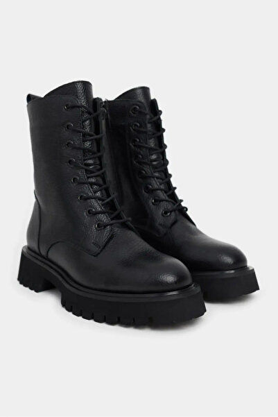 NİŞANTAŞI SHOES Tempest Siyah Hakiki Deri Topuklu Bağcıklı Kadın Postal