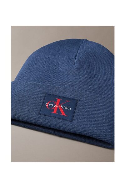 Calvin Klein Monologo patch beanie