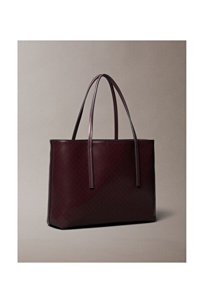 Calvin Klein Sötétbarna női táska LV04F3267G