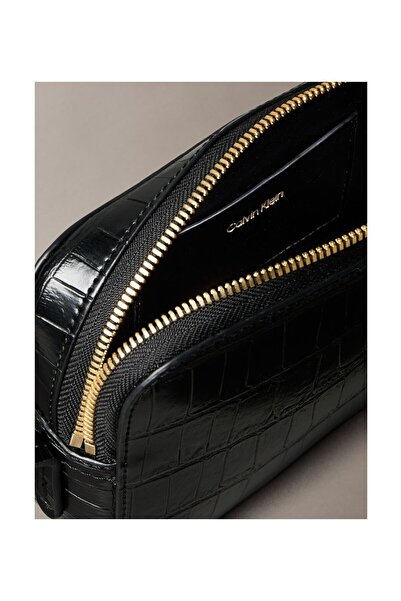 Calvin Klein Women's Crocodile Patterned Metal Emblem Camera Shoulder Bag - Black