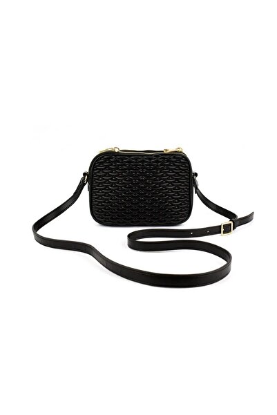 Calvin Klein PLEATED DOUBLE ZIP CAMER: Pliszírozott dupla cipzáras kameratáska ﻿ Egy táska