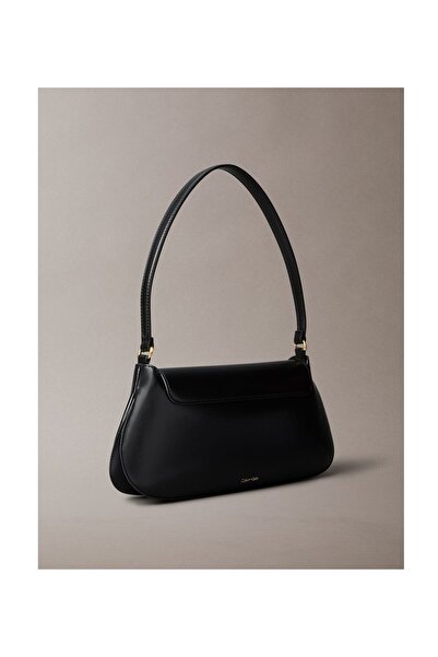 Calvin Klein HARDWARE FLAP VÁLLTÁSKA