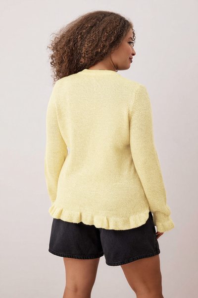 Trendyol Curve Κίτρινο κουμπί & λεπτομέρεια βολάν Πλεκτό πουλόβερ με απαλή υφή TBBAW26AV00031