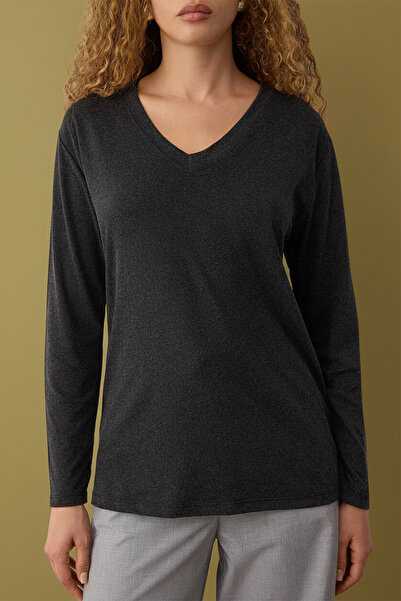 Trendyol Collection Black V-Neck Flowy Stretchy Knitted Blouse Twoaw26Bz00139