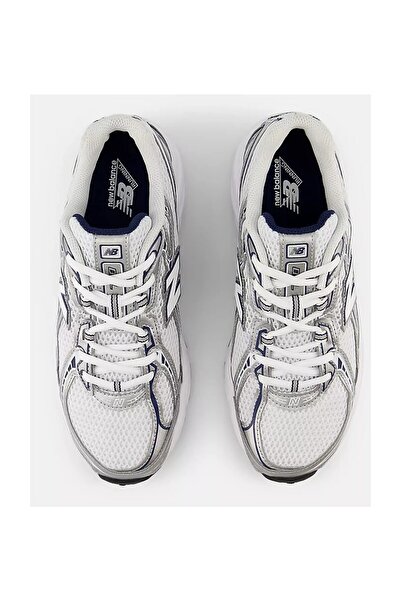 New Balance 740