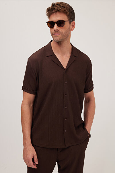 Tudors Men's Standard Fit Short Sleeve Tie-Waist Lapel Collar Brown Shirt Jogger Set