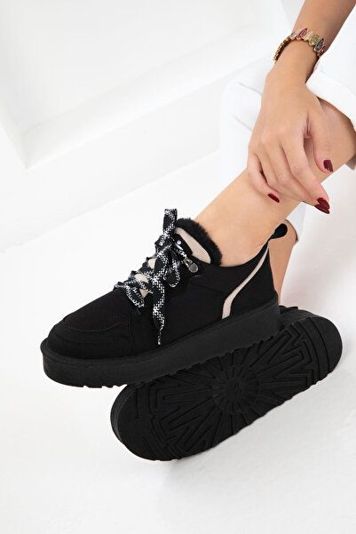 SOHO Черни дамски маратонки от велур 20934