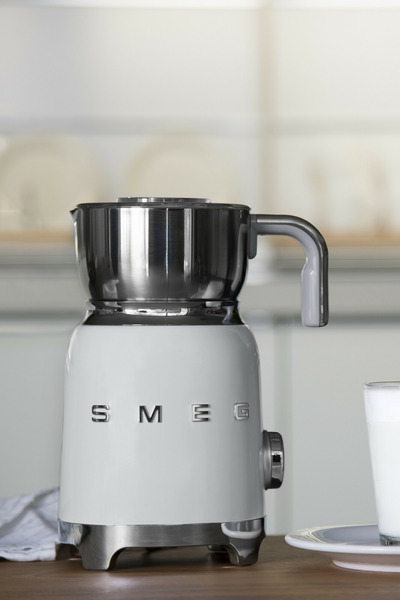 SMEG 50'S Style Süt Köpürtme Makinesi Beyaz Mff11wheu
