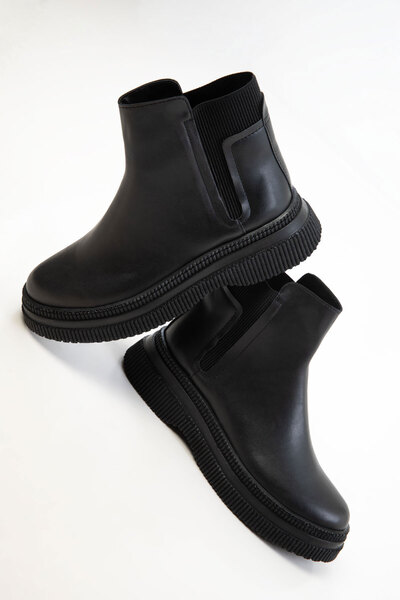 SOHO Μαύρα γυναικεία μποτάκια & μποτάκια 20112