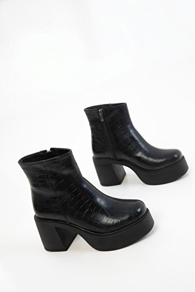 SOHO Černé dámské boty Krako - model Bootie z roku 19986