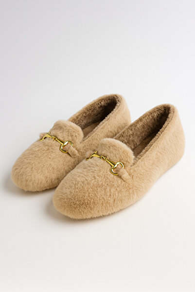 Beyond Women's Beige Buckle Plush Home Slippers Byndvt03
