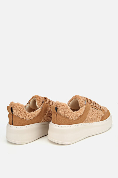 Yaya by Hotiç Women's Tan Fur Laced Platform Sneakers