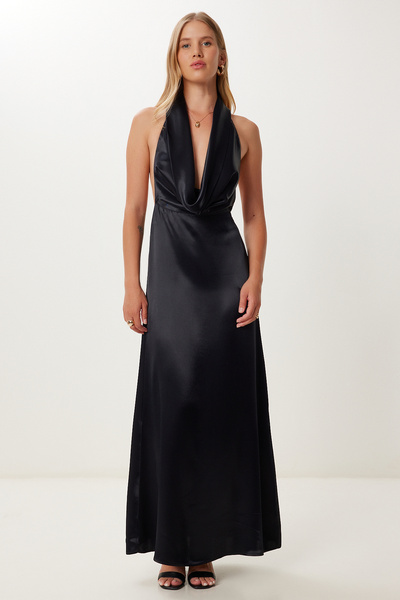 Happiness İstanbul Дамска черна сатенена рокля с открити рамене LFG0033