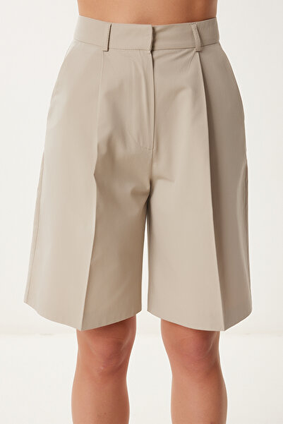 Happiness İstanbul Women's Beige Pocket Bermuda Woven Shorts Lfk0015