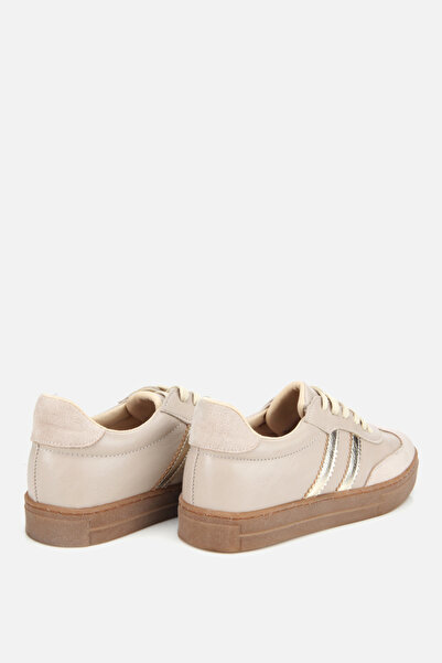 Yaya by Hotiç Kadın Bej Altın Detaylı Rahat Spor Ayakkabı