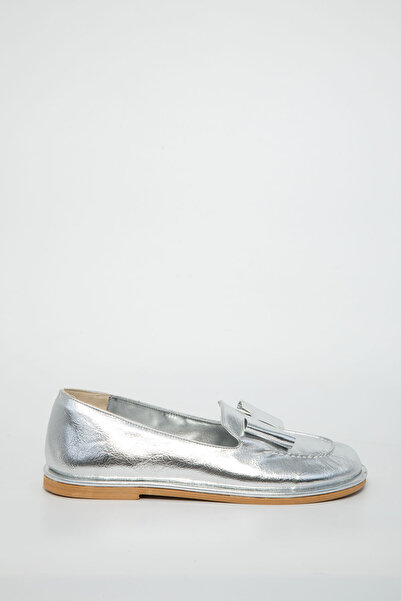 SOHO Срібні жіночі лофери 20950