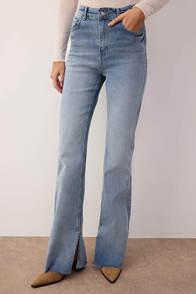 Trendyol Collection Blugi talie înaltă Comfort/Flexible Flare evazat cu detaliu albastru cu fante TWOAW26JE00022