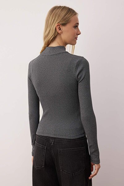 Trendyol Collection Anthracite Fitted/Fitted Zipper Collar Stretch Knitted Blouse Twoaw25Bz00163