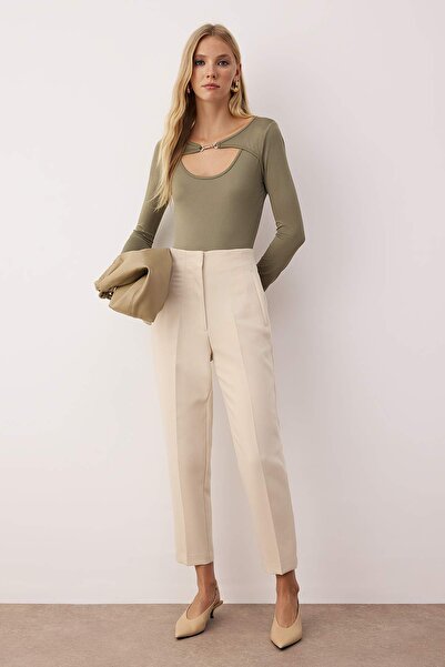 Trendyol Collection Khaki Fitted/Slim Fit Accessory Detailed Snap Fastener Stretchy Knitted Bodysuit Twoaw26Bd00005