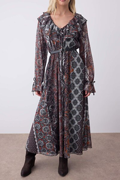 Trendyol Collection Többszínű Boho nyomott fodros részletekkel díszített skater/derékig érő midi rugalmas kötött ruha TWOAW26EL00250