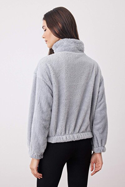 Trendyol Collection Gray Plush Zippered Stand Collar Knitted Sweatshirt Twoaw26Sw00096