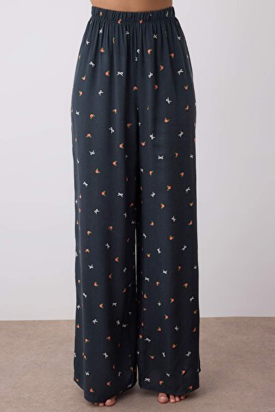 Trendyol Collection Set de pijamale din țesătură din viscoză cu panglică/arc și flori multicolore THMAW26PT00065