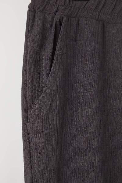 Trendyol Curve Anthracite High Waist Wide Leg Textured Wrinkle Fabric Plus Size Pants Tbbss25Ar00002