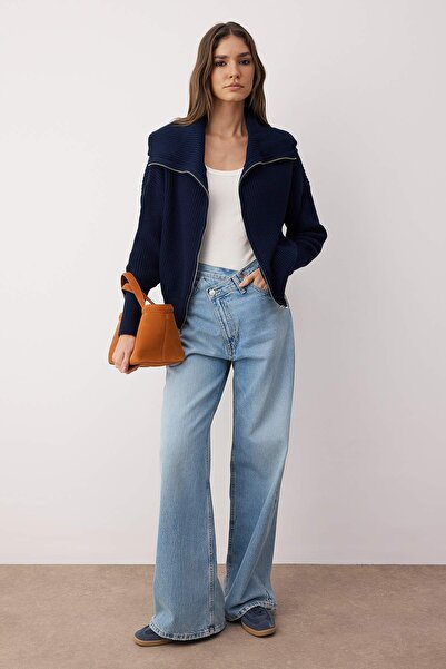 Trendyol Collection Námořnická modrá Široký střih s límečkem na zip Cardigan TWOAW24HI00072