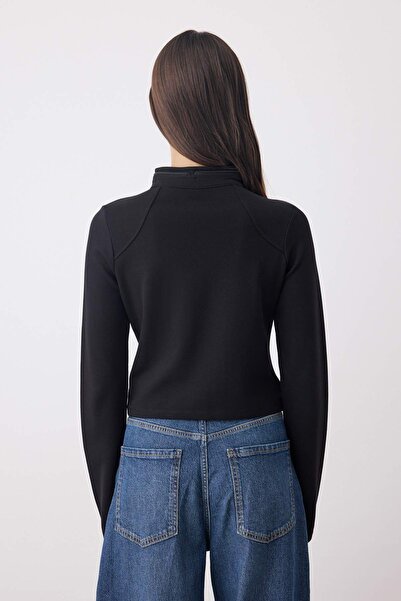 Trendyol Collection Black Zipper Detailed Fitted/Slim Fit Jacket Twoaw26Ce00037