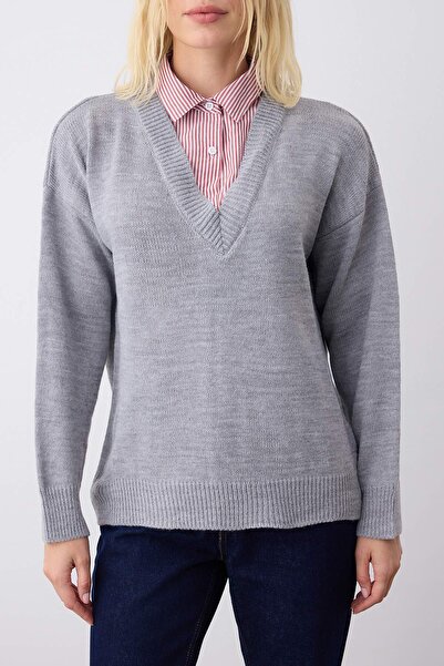Trendyol Collection Gray Shirt Garnished Detailed Wide Fit Knitwear Sweater Twoaw26Kz00169
